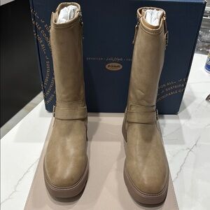 Dr. Scholl's Women's Tan Boots